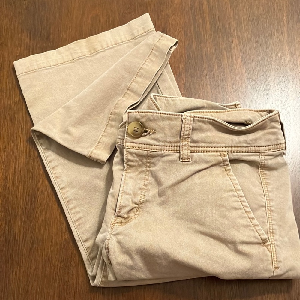 Women’s American Eagle Kick Boot stretch pants. Size 4 Long
